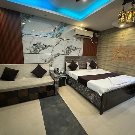 Hotel Dev Ganga ริชิเคช ภายนอก รูปภาพ