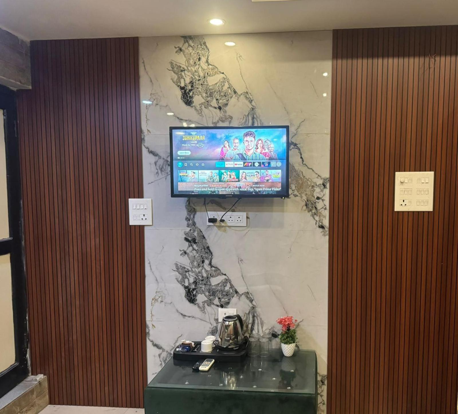 Hotel Dev Ganga ริชิเคช ภายนอก รูปภาพ