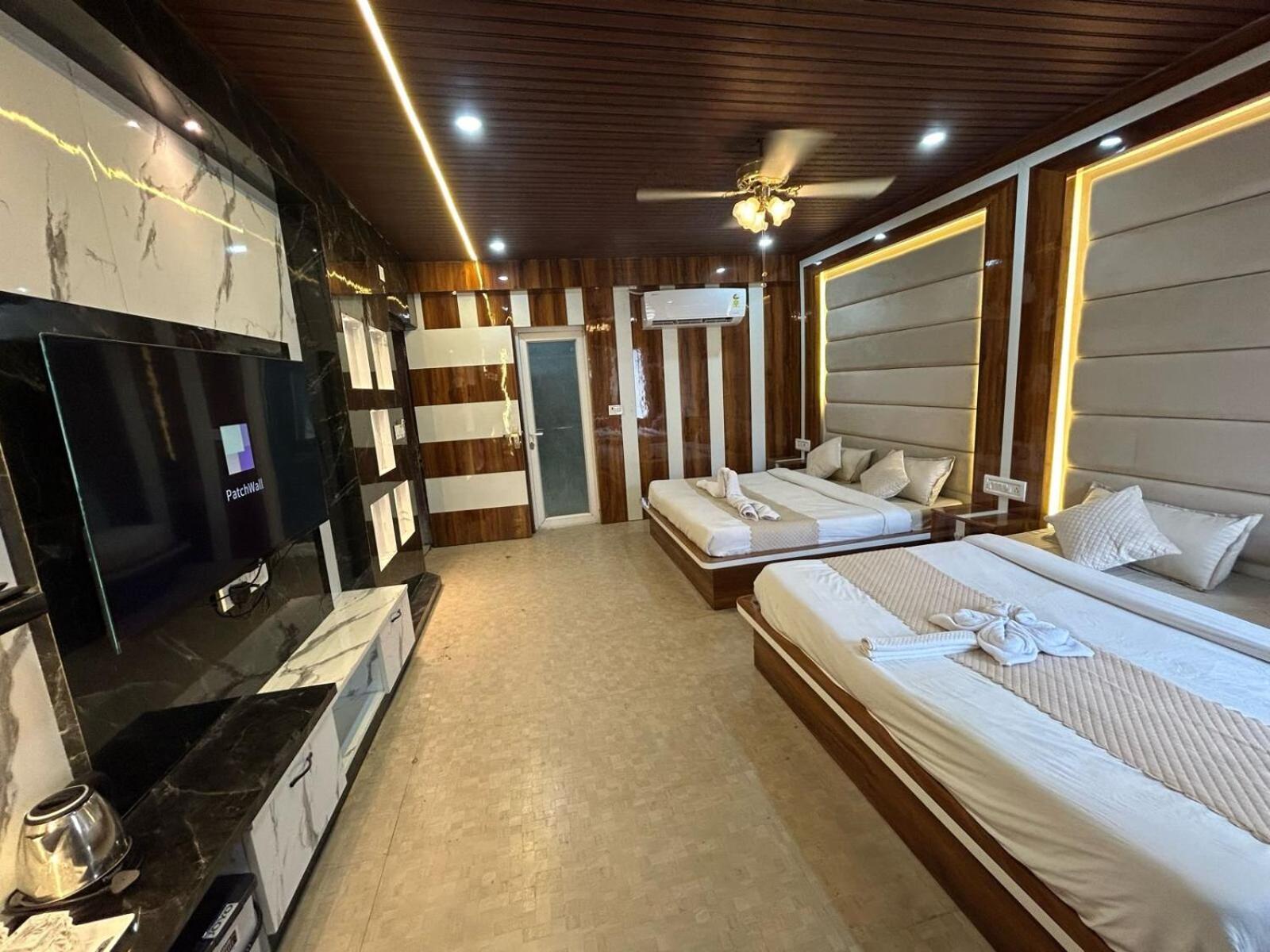 Hotel Dev Ganga ริชิเคช ภายนอก รูปภาพ